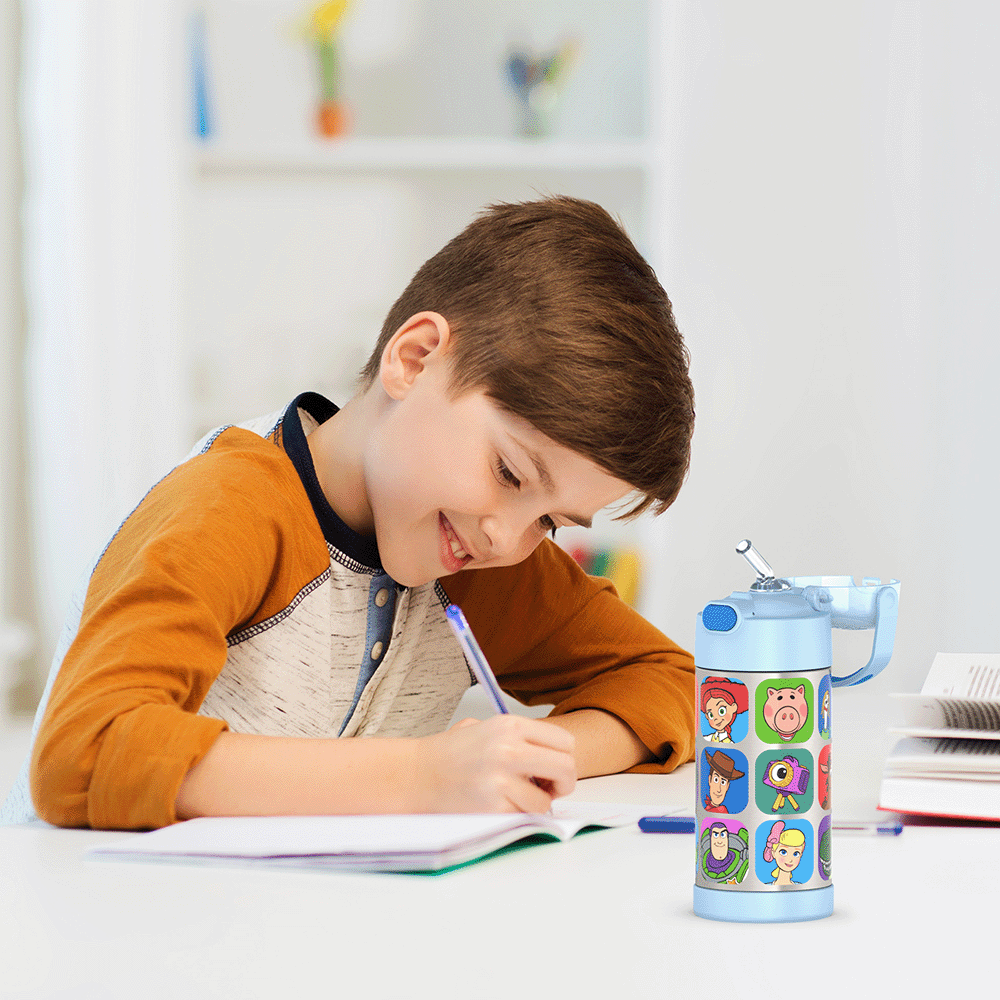 F4106TS_12ozBottle_Lifestyle_Boys_PDP_20b11d7c-4e82-44b3-9ad0-aafb82662bff.png